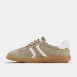 Chicsneaker